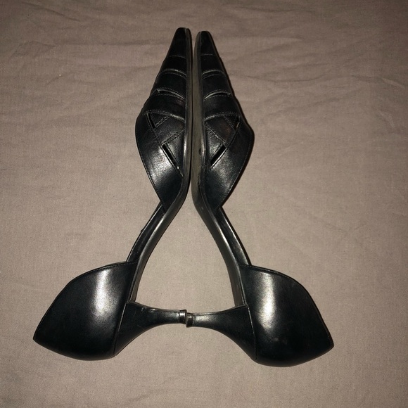 Gianni Bini Black Kitten Heels Size 7 Gently Used - Picture 5 of 8